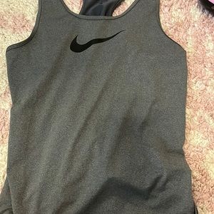 women’s nike tank